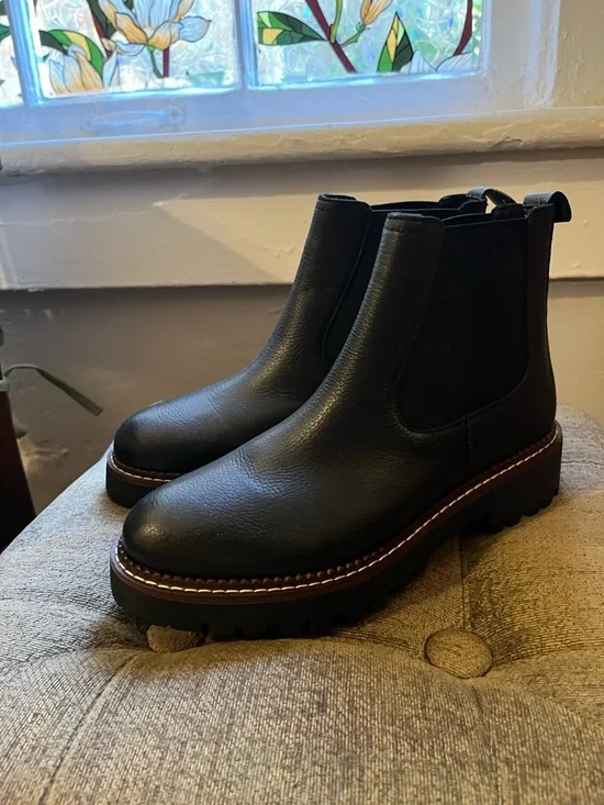 Black Leather Calson Ankle Chelsea Boots, worn once - Picture 2 of 7